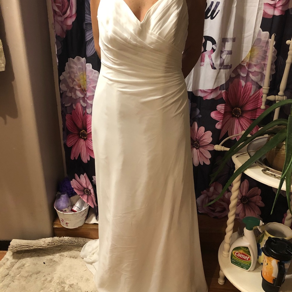 Dave’s Bridal wedding dress